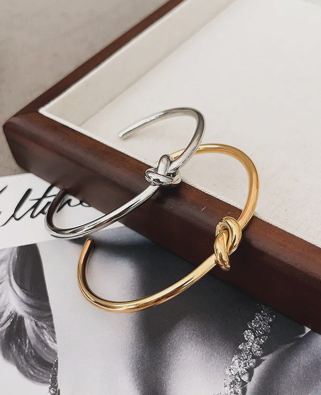 Nudo brazalete
